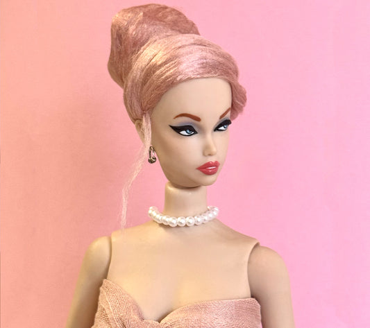 Collana di perle per bambole fashion vintage, realizzata a mano con chiusura